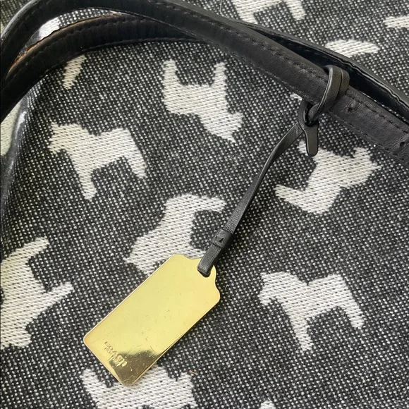 Coach Black Leather Shoulder Bag - Picture 10 of 11